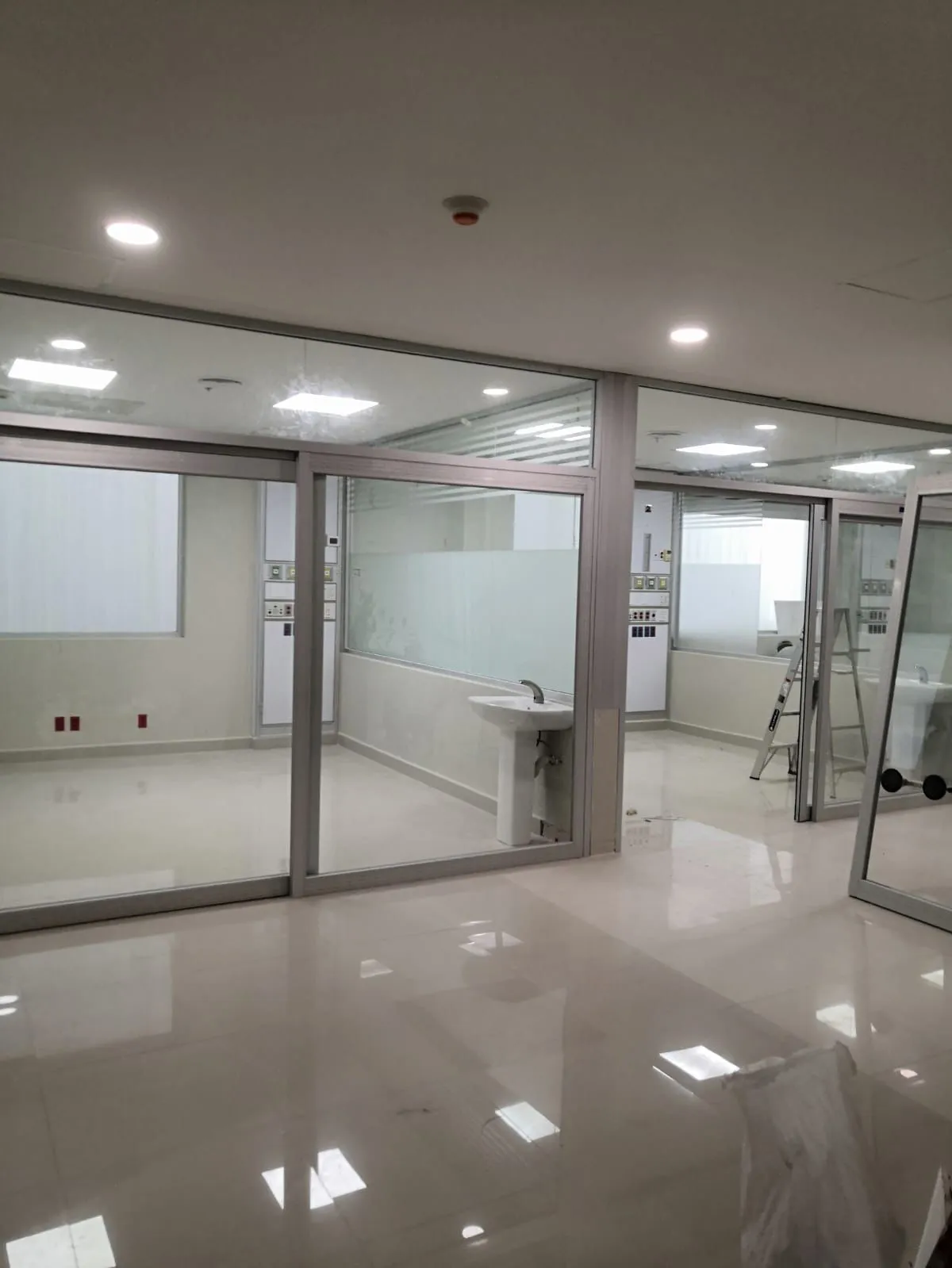 Cancelaría en cuartos de terapia intensiva en Galenia - Imagen 1