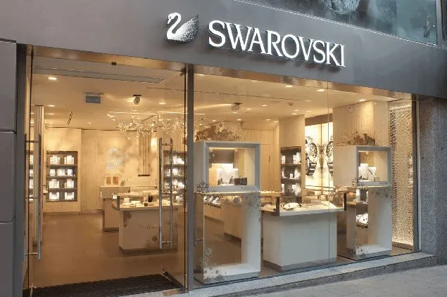 Fachadas de cristal y templados en Swarovski - Imagen 1
