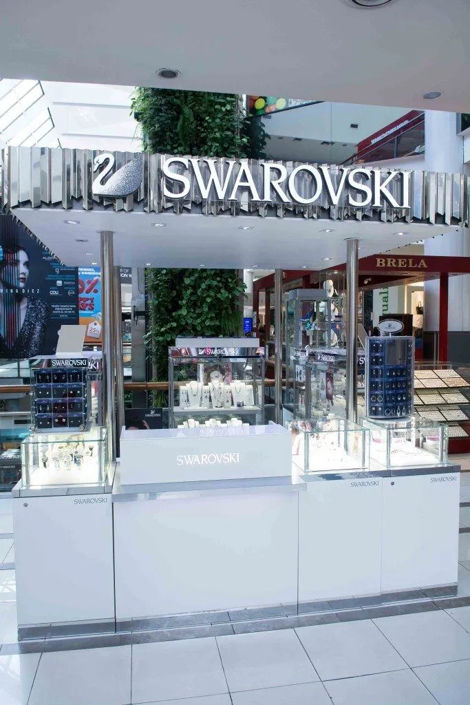Fachadas de cristal y templados en Swarovski - Imagen 2